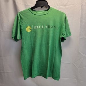 Billabong Green T-Shirt size medium